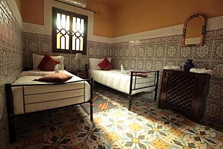 Twin Room with Private Bathroom