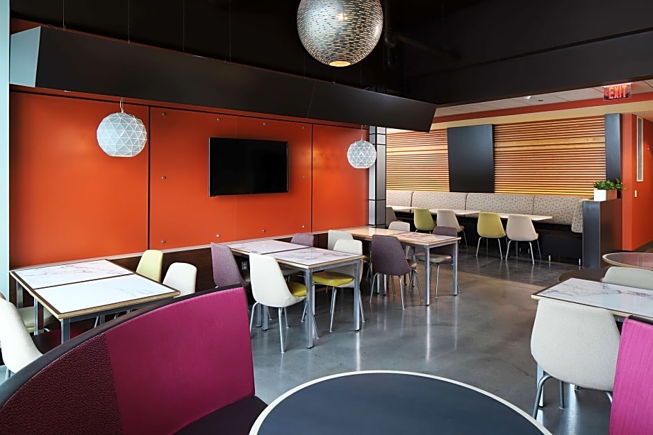 CityFlatsHotel Holland, Tapestry Collection by Hilton