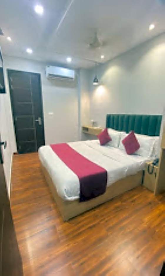 Goroomgo Hotel 56 Amritsar