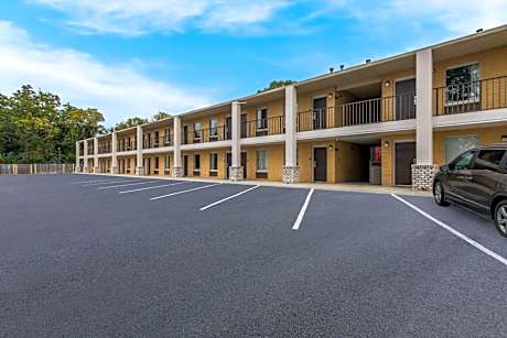 Econo Lodge Cheraw Market Street