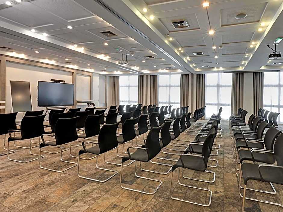 Mercure Montpellier Antigone Hotel