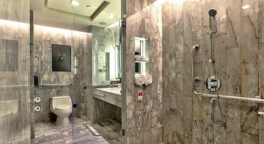 DoubleTree By Hilton Sukhumvit Bangkok