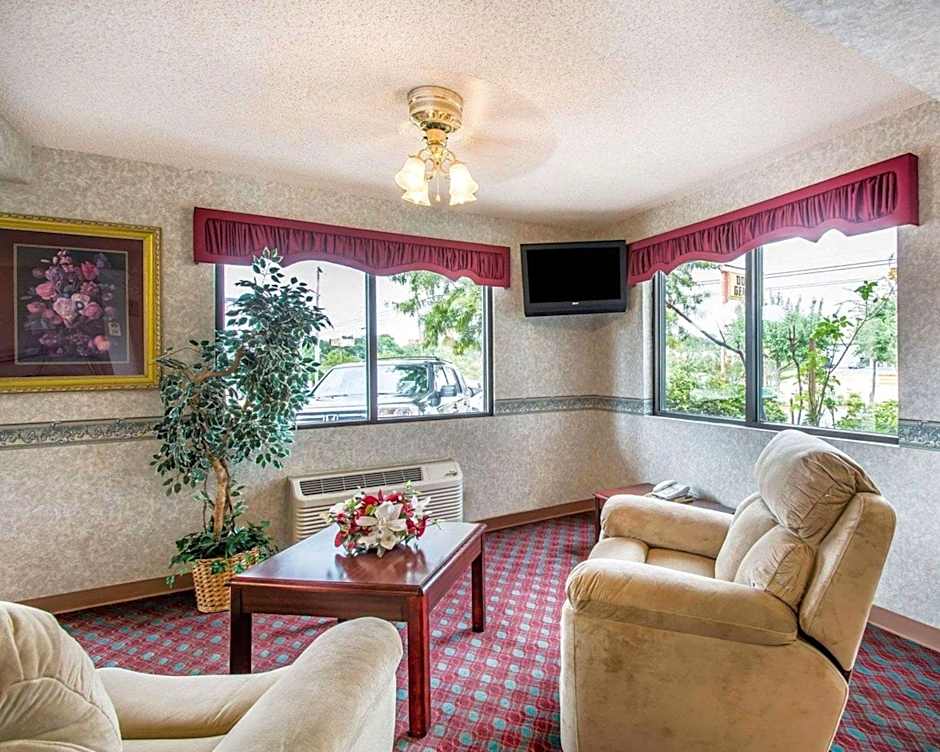 Econo Lodge Dothan West