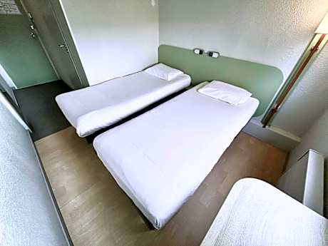 Standard Room with Two Single Bed