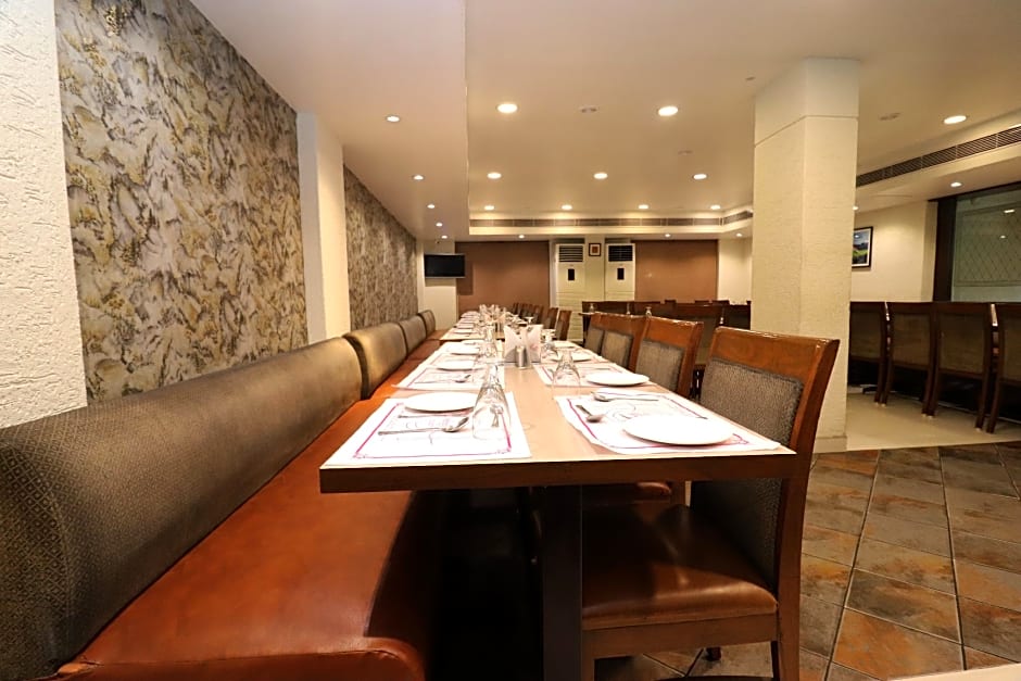 HOTEL RAJHANS REGENT, BHOPAL