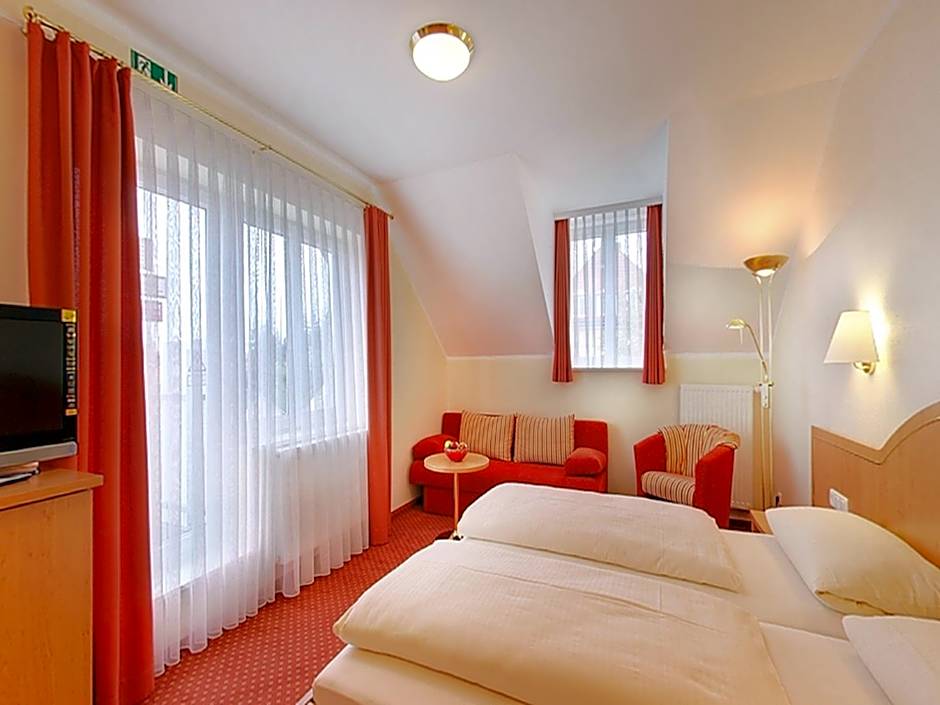 Hotel Kriemhild am Hirschgarten in Munich-Nymphenburg