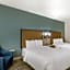 Best Western Plus Airport Inn & Suites