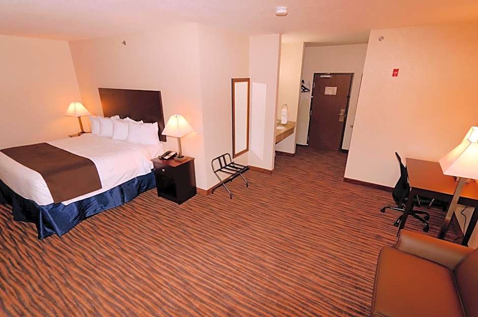 Cobblestone Inn & Suites - Denison | Oak Ridge