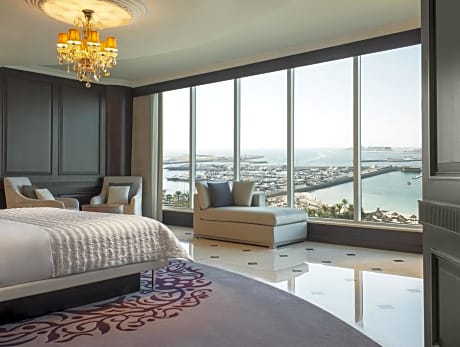 Le Meridien Mina Seyahi Beach Resort & Marina