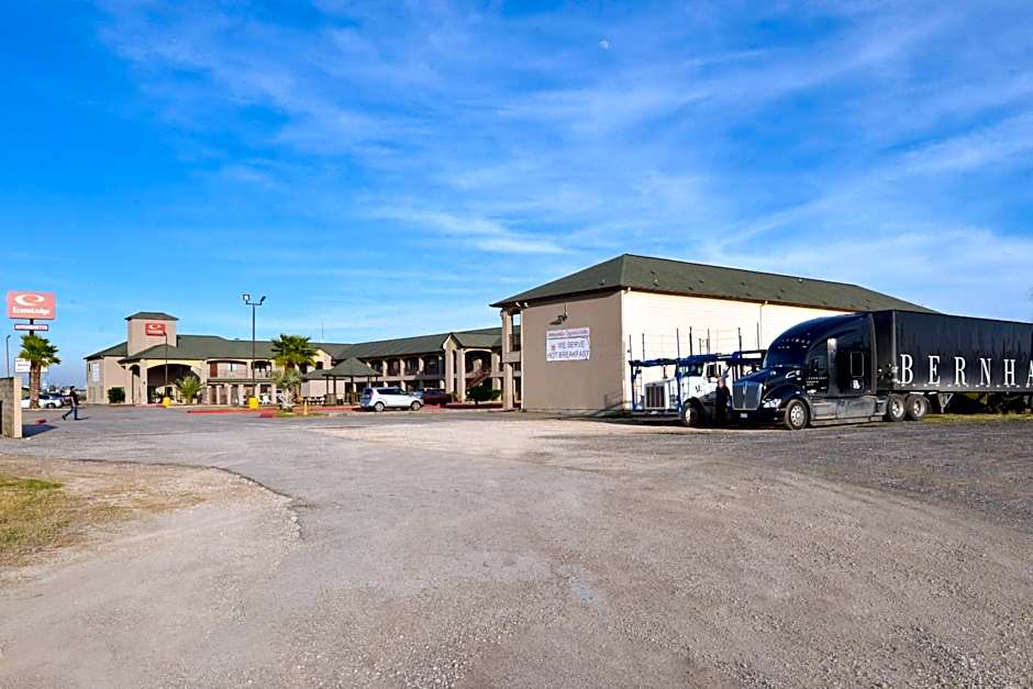 Econo Lodge Inn & Suites Port Arthur near Sabine Pass