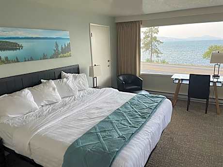 Interior King with Lake View
