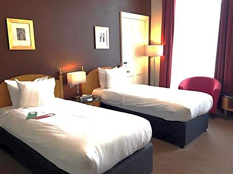 Twin Room with City View