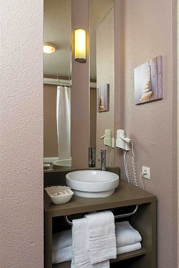 Ténéo Apparthotel Talence