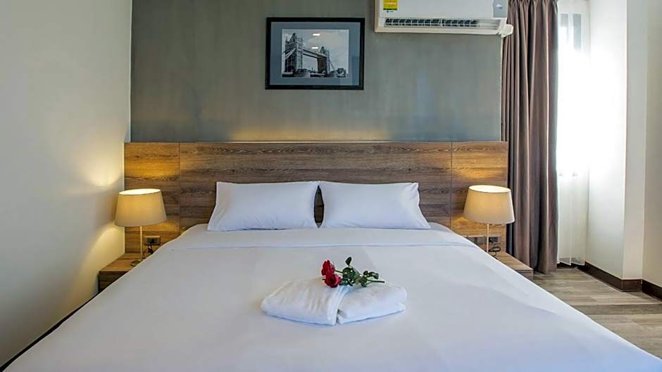 B2 Bangna Premier Hotel