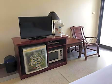 Deluxe Double Room with Bathtub