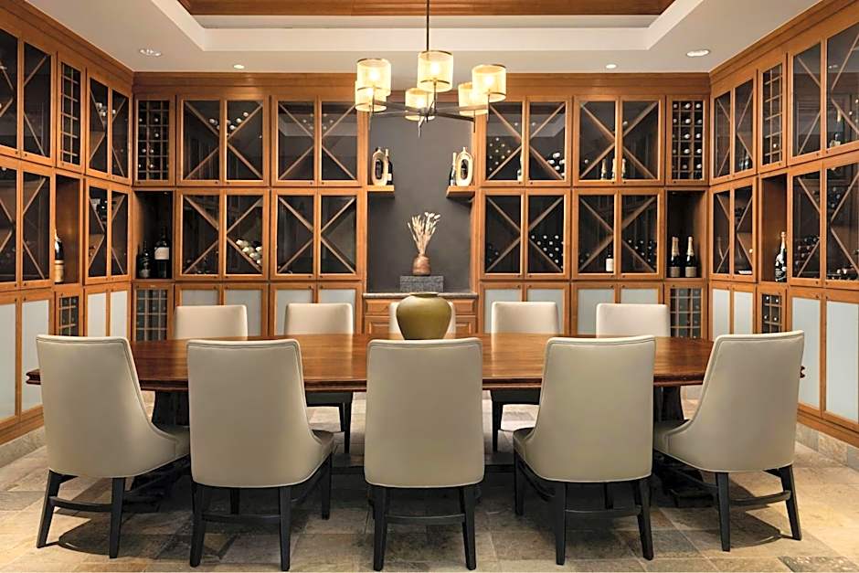 Renaissance by Marriott Boulder Flatiron Hotel