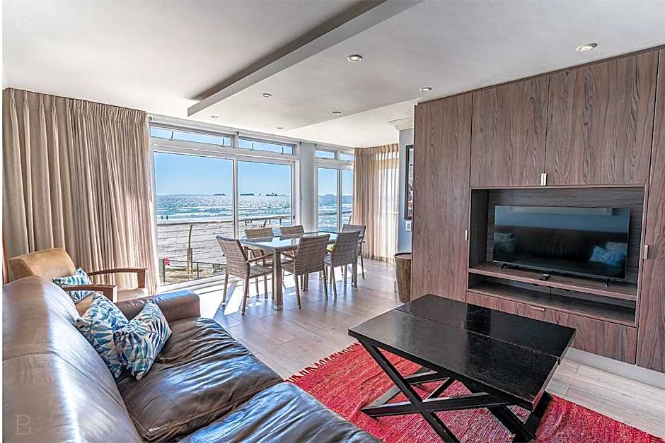 Lagoon Beach Hotel Apartments