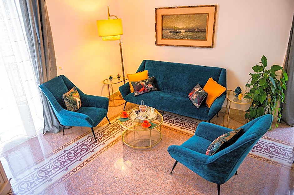 AUSA suites