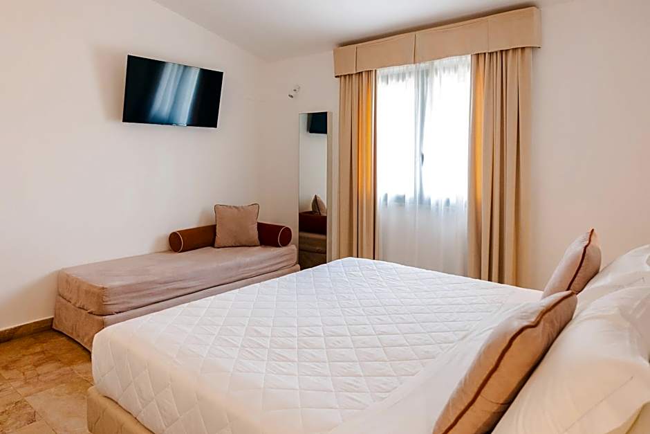 Delfino Beach - CDSHotels
