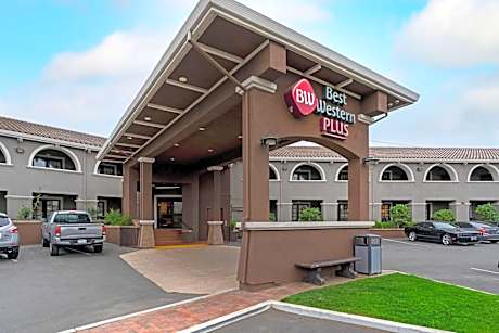 Best Western Plus Brookside Inn