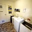 Baden Lodge Motel - PRIVATE SPA Bath