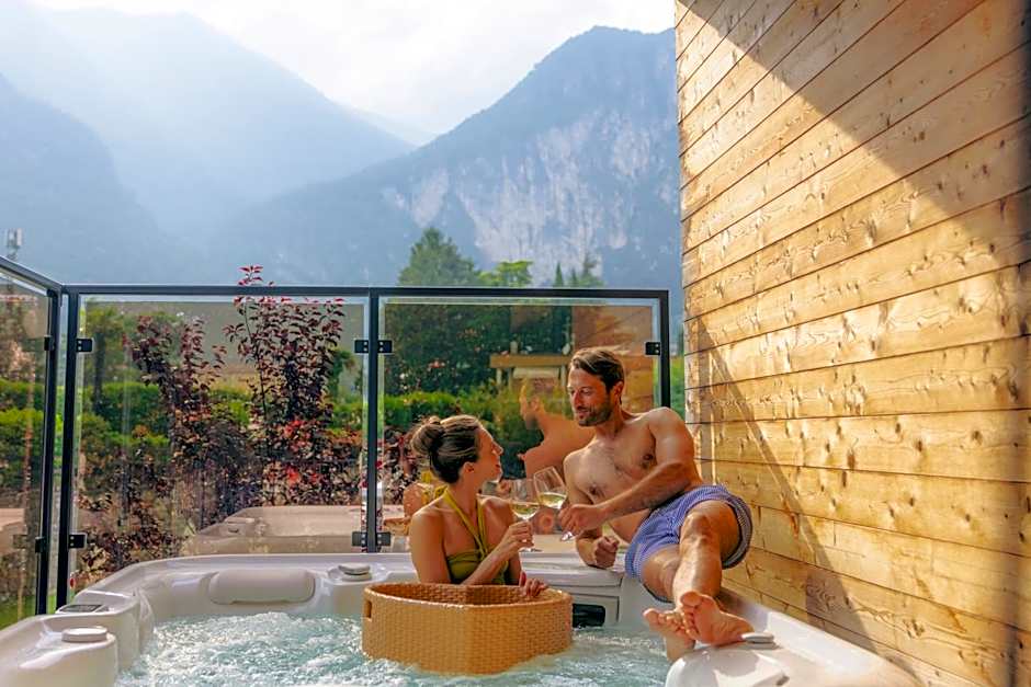 TreeLodgy, The Tree House