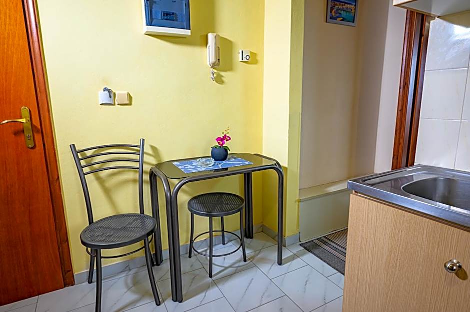 Iliahtida Apartments