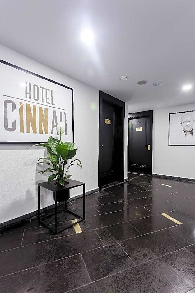 Hotel Cinnah