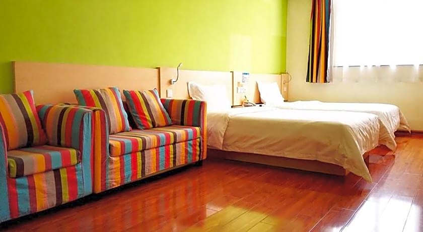 7 Days Inn Weinan Jiefang Road Railway Station