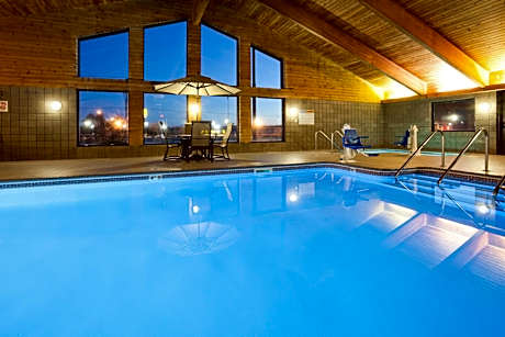 AmericInn by Wyndham Eau Claire