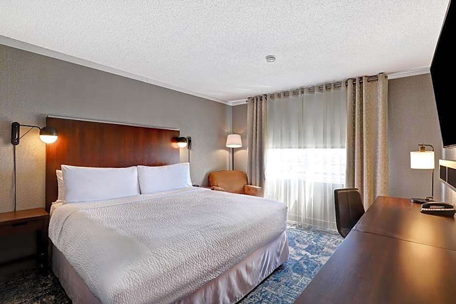 Four Points By Sheraton Toronto Mississauga