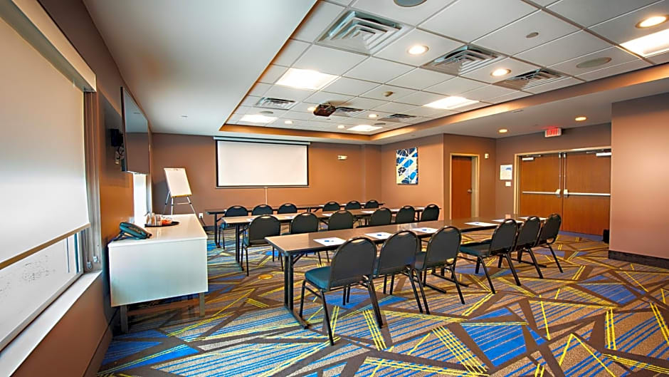 Holiday Inn Express & Suites Houston SW - Sharpstown By IHG