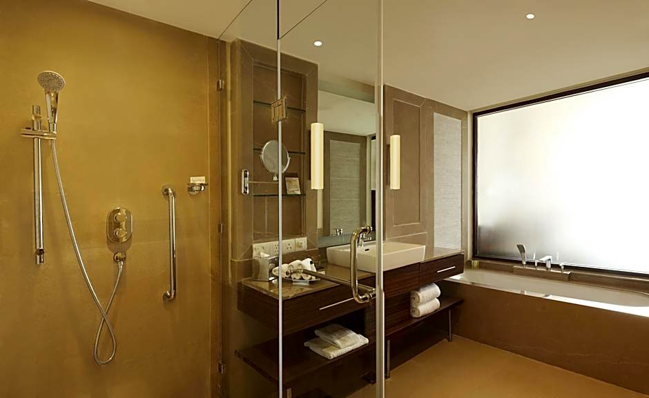 DoubleTree By Hilton Hotel Agra