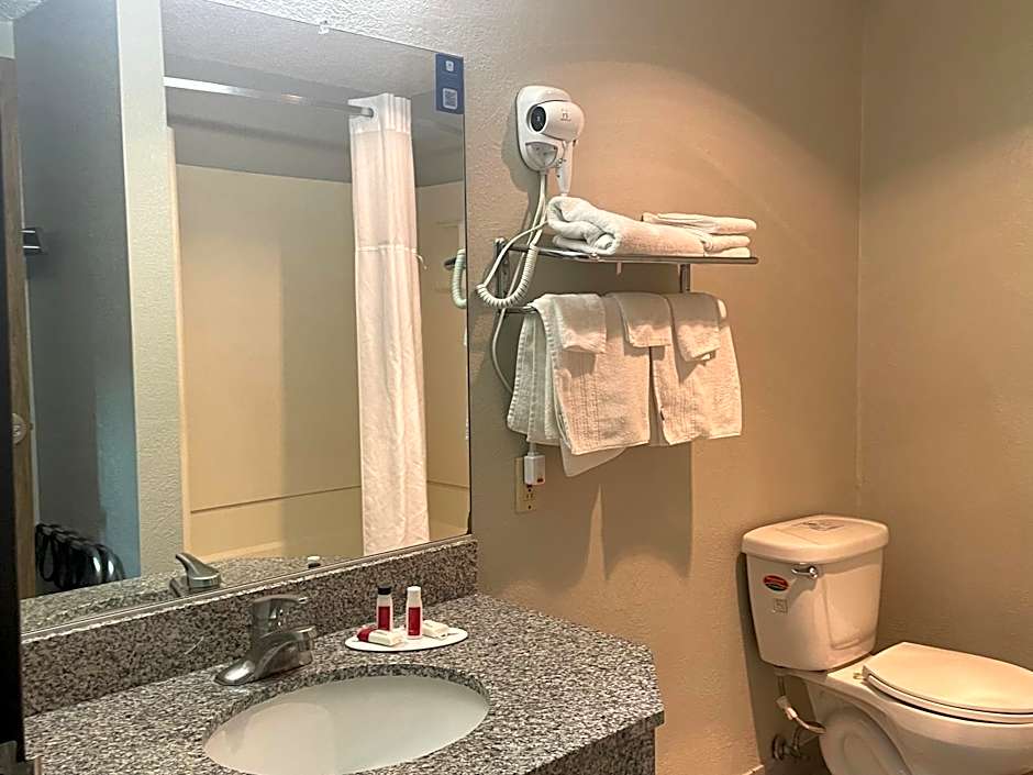 Super 8 by Wyndham Amarillo Central TX