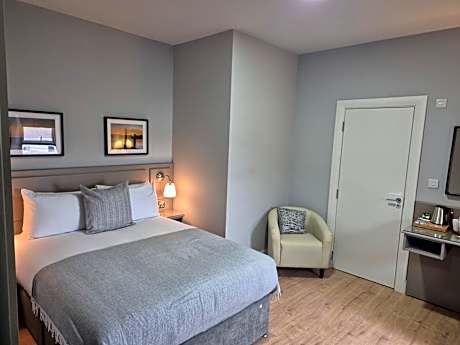 Superior Family Room