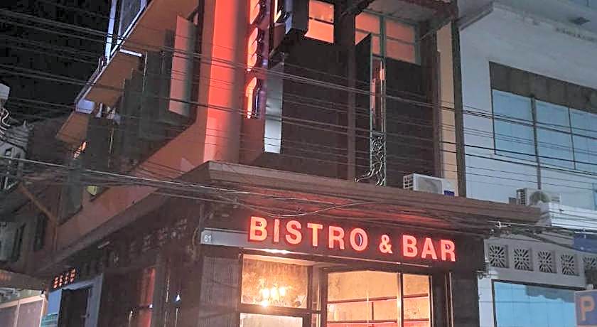 2Street Hostel At Surathani