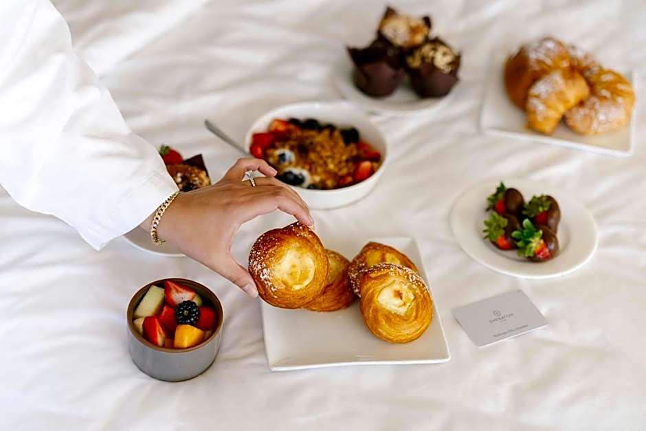Sheraton Grand Los Angeles