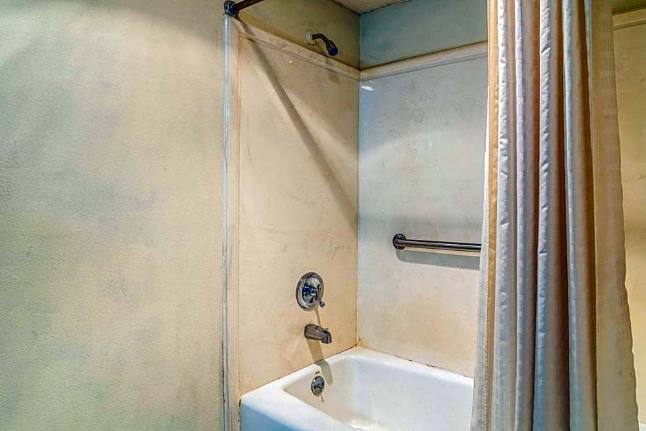 Econo Lodge Acworth East