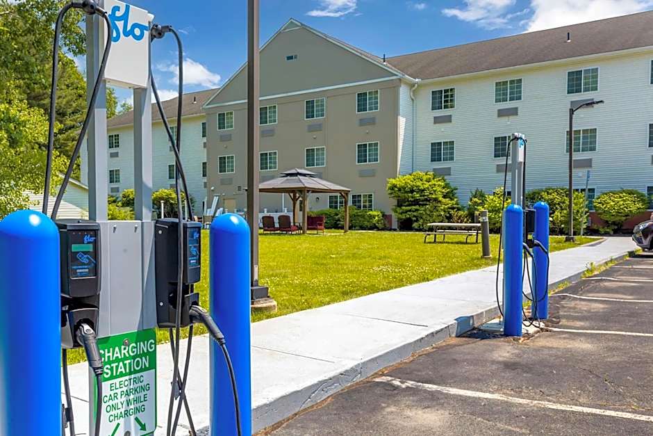 Best Western Berkshire Hills Inn And Suites