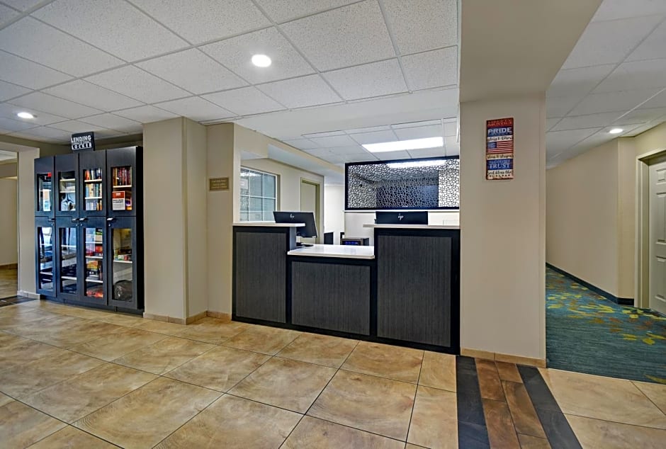 Candlewood Suites Columbia-Fort Jackson, an IHG Hotel