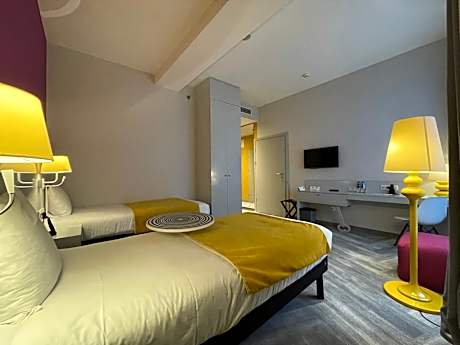 Room - Mobility Accessible