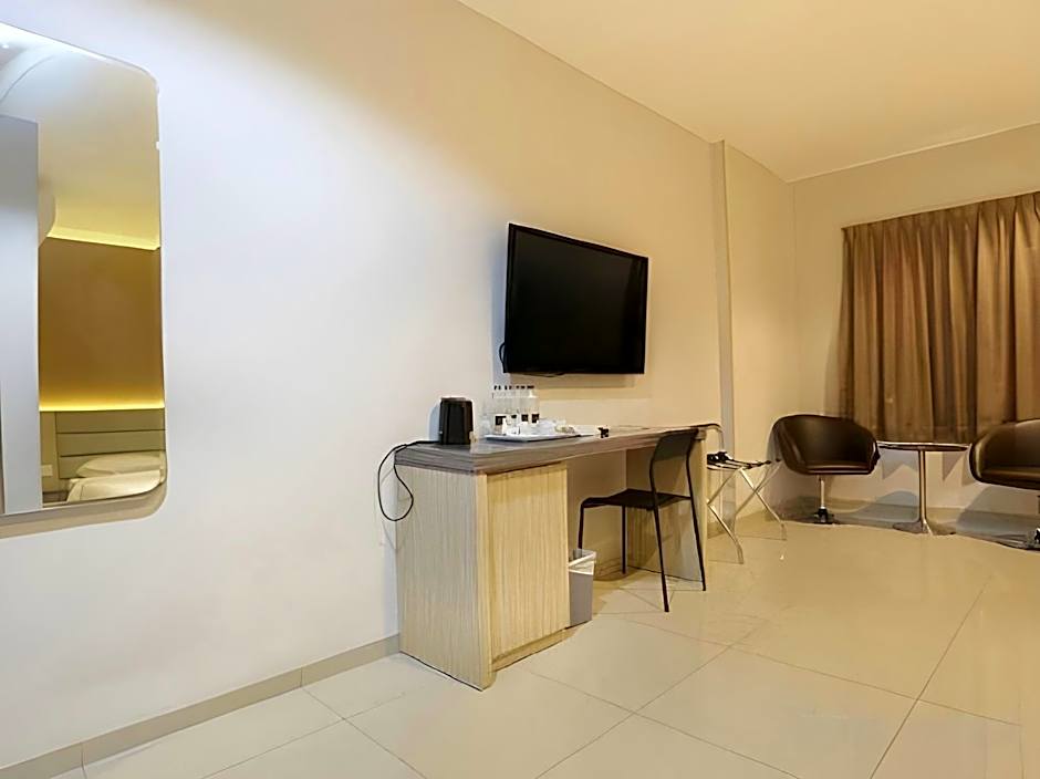 Lovina Inn Hotel Batam