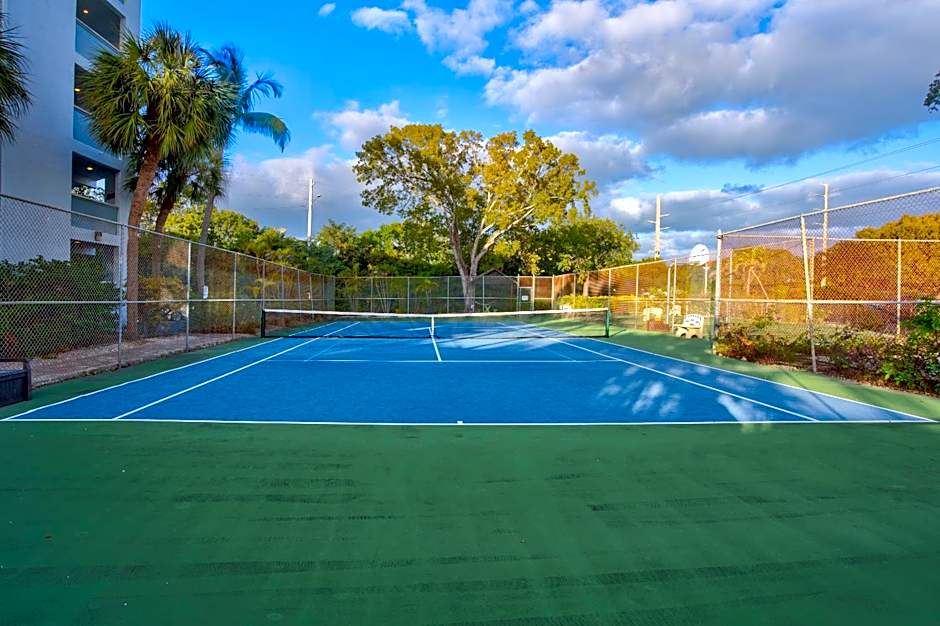 2BR in Key largo w pool and sunset views