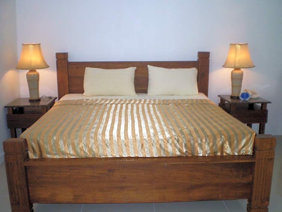 Sansuk Gay Sauna and Guesthouse