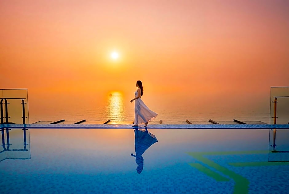 Chicland Danang Beach Hotel - Guest Reservations