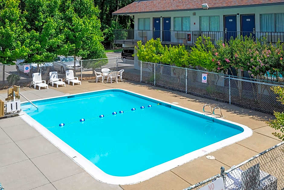 Motel 6-Sandston, VA - Richmond, Va