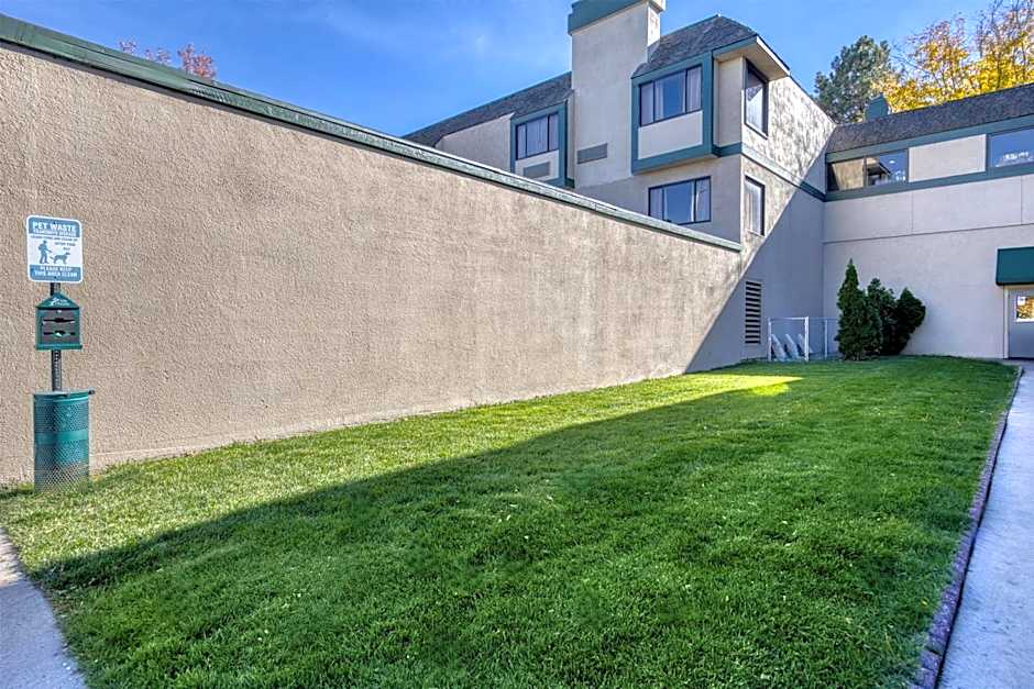 SureStay Plus Hotel by Best Western Reno Airport