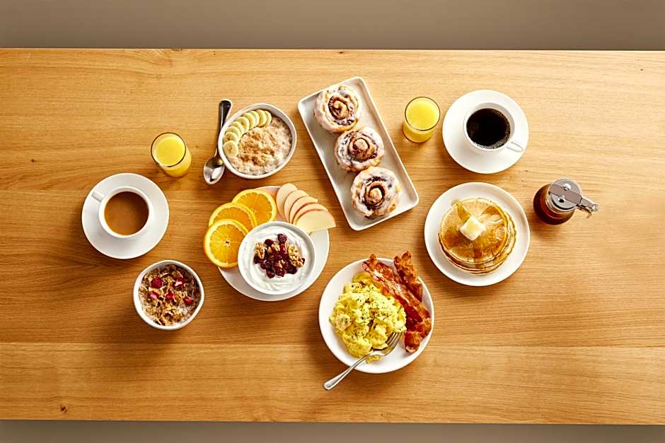 Holiday Inn Express Naples Downtown 5th Avenue By IHG