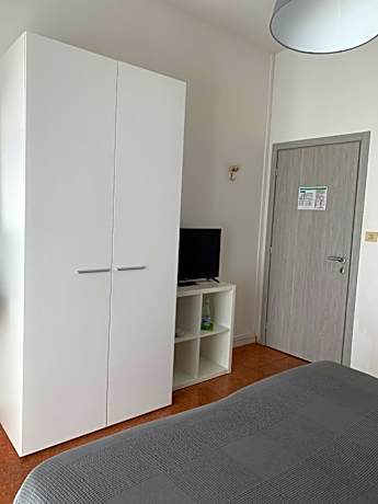 Double Room with Private External Bathroom