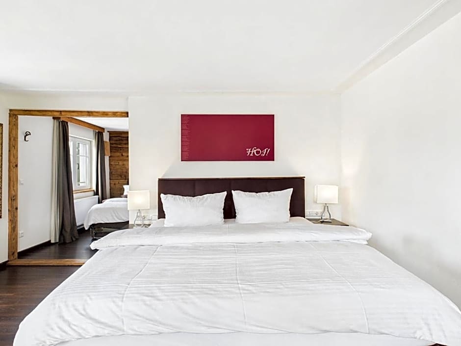Foto 1 dari 12 — Junior Suite